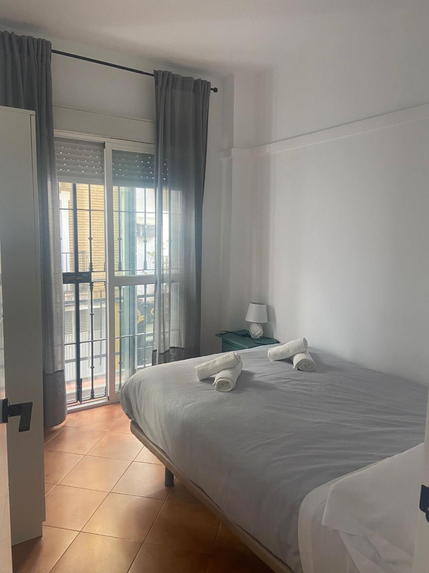Apartamento Plaza De La Alfalfa 塞维利亚 外观 照片